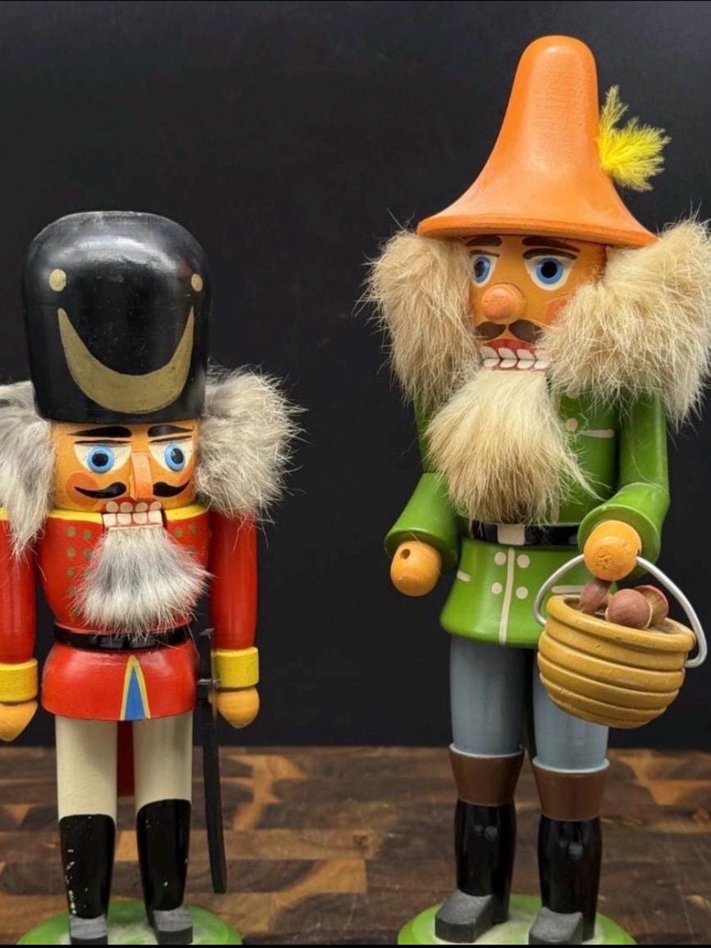 Vintage Pair of Erzgebirge GDR Era Nutcrackers - Germany 🇩🇪